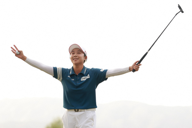 '2주 연속 우승' 김효주, LPGA 파운더스컵 타이틀 방어…코다 제압(종합)