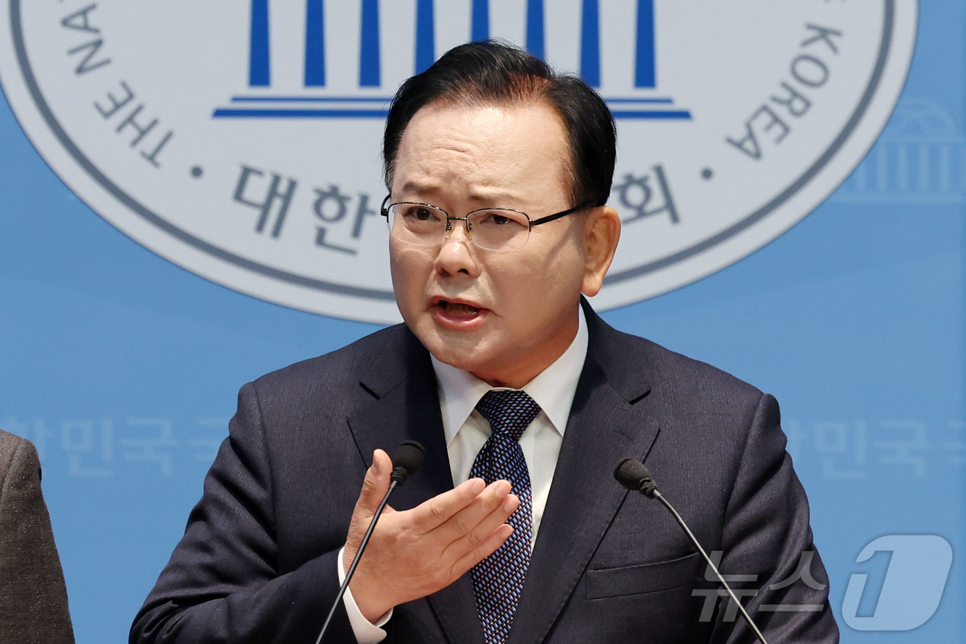 (서울=뉴스1) 박지혜 기자 = 김부겸 전 국무총리가 30일 서울 여의도 국회 소통관에서 대구시장 출마선언을 하고 있다. 2026.3.30/뉴스1