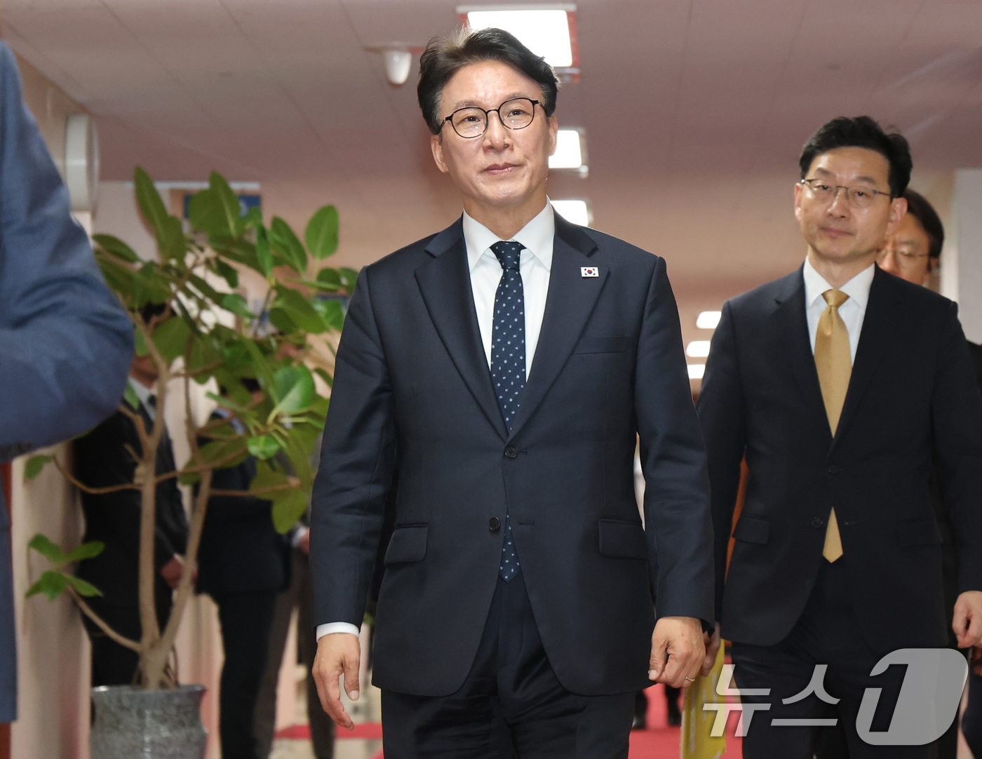 (서울=뉴스1) 임세영 기자 = 김민석 국무총리가 30일 서울 종로구 정부서울청사에서 열린 임시 국무회의에 참석하고 있다. 2026.3.30/뉴스1