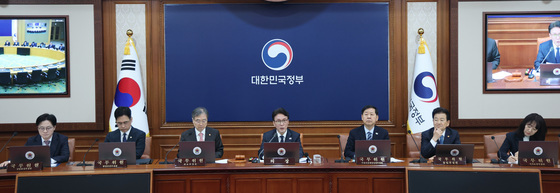 임시 국무회의 주재하는 김민석 국무총리