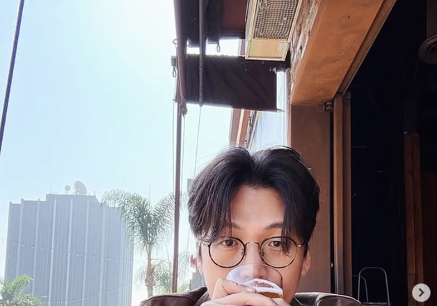 '유명 외화 번역가' 황석희, 성범죄 전력 의혹 속 "사실과 다른 부분 대응"