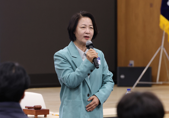 인사말 하는 추미애 후보