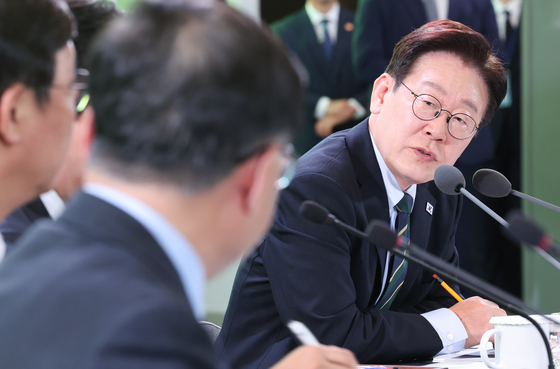 질의하는 이재명 대통령