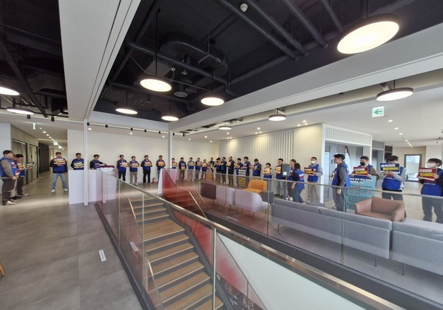 HMM, 이사회서 '부산 이전' 의결…노조 "총력 투쟁"