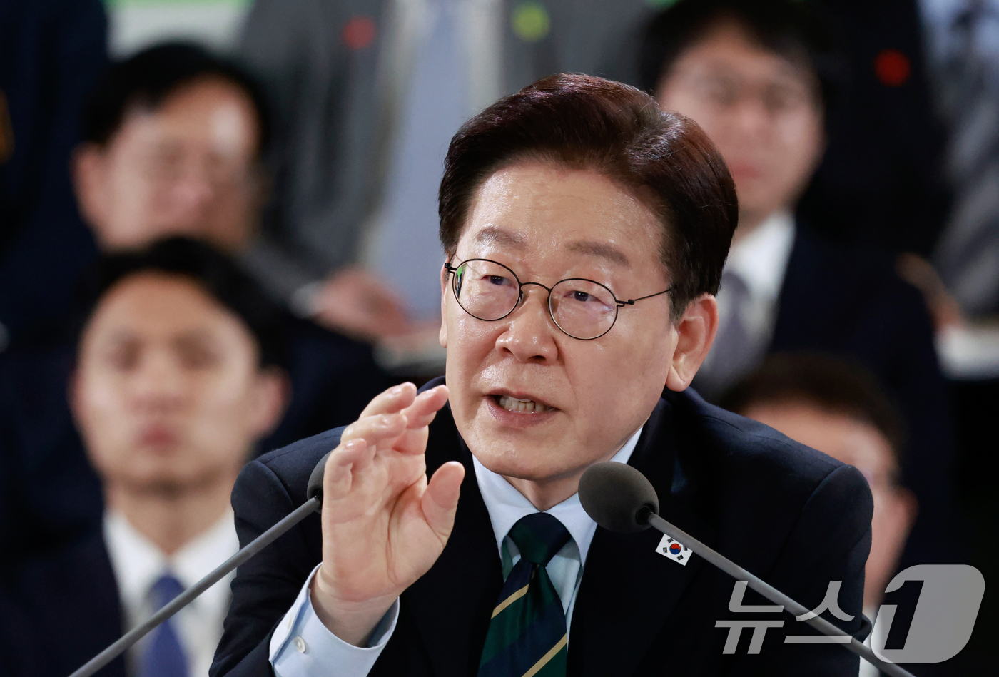 (제주=뉴스1) 이재명 기자 = 이재명 대통령이 30일 제주 한라대학교에서 열린 '제주의 마음을 듣다' 타운홀미팅 간담회에서 발언을 하고 있다. 2026.3.30/뉴스1