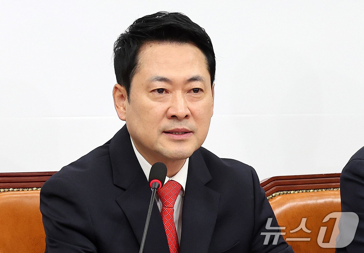 본문 이미지 - 장동혁 국민의힘 대표가 30일 서울 여의도 국회에서 열린 최고위원회의에 참석해 모두 발언을 하고 있다. 2026.3.30 ⓒ 뉴스1 박지혜 기자