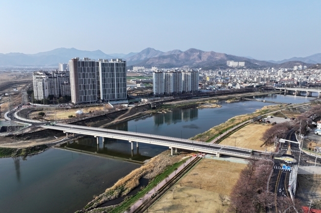 밀양 내이동·삼문동 잇는 남천2교, 내달 6일 개통한다