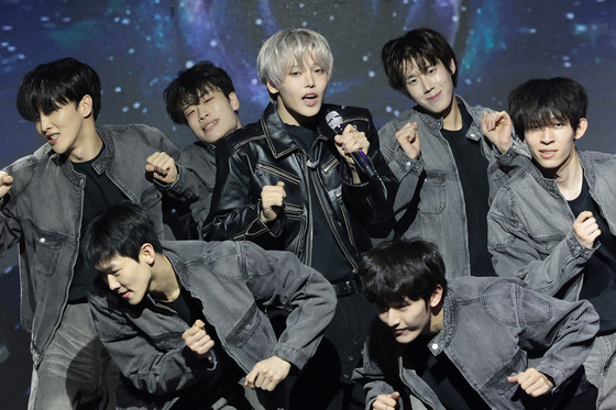 장한음, 안구정화 무대