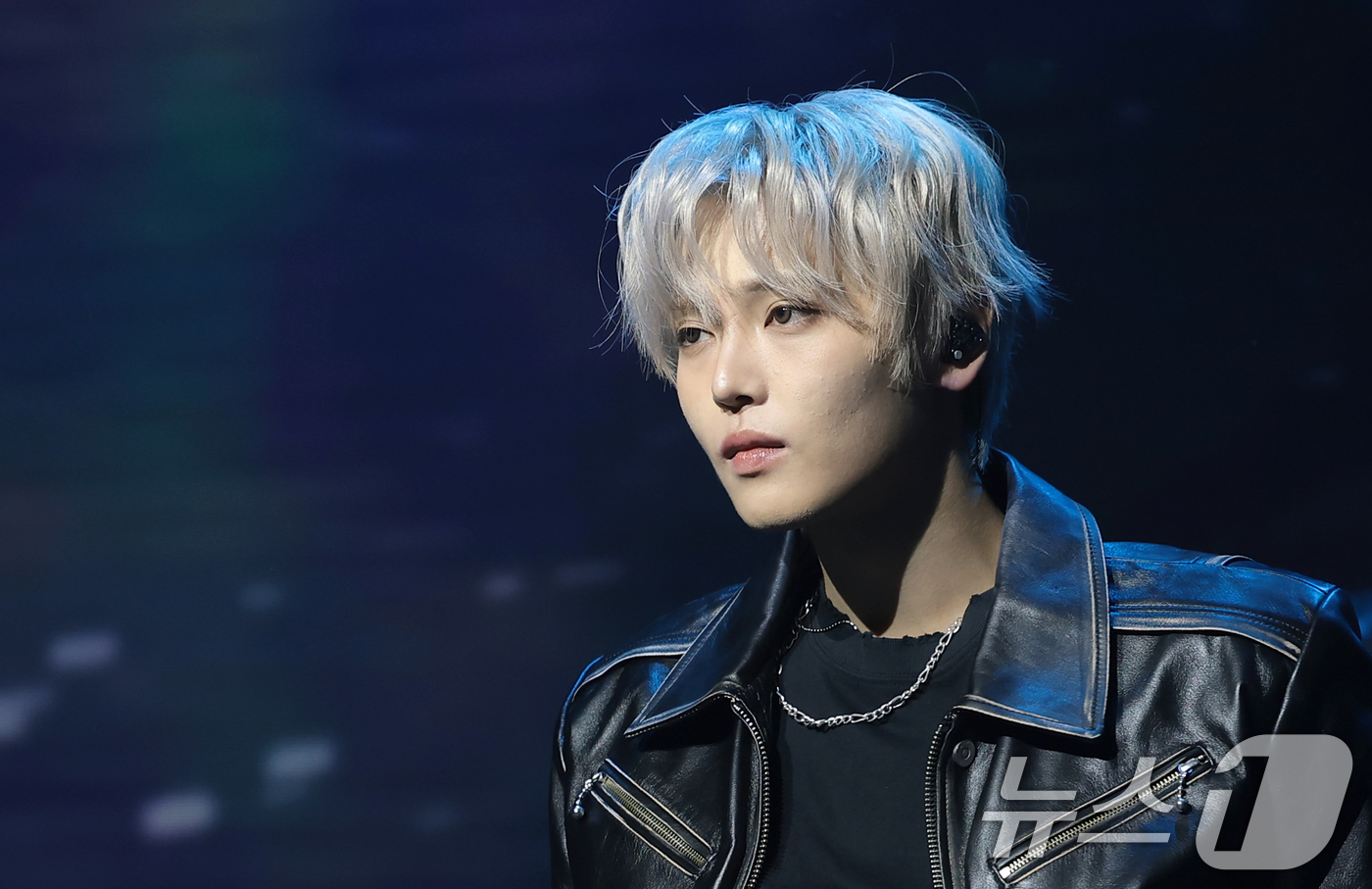 (서울=뉴스1) 권현진 기자 = 가수 장한음이 30일 서울 강남구 성암아트홀에서 가진 두 번째 EP ‘DAYDREAM' 발매 기념 쇼케이스에서 타이틀 곡 ‘워너’(WANNA)를 선 …