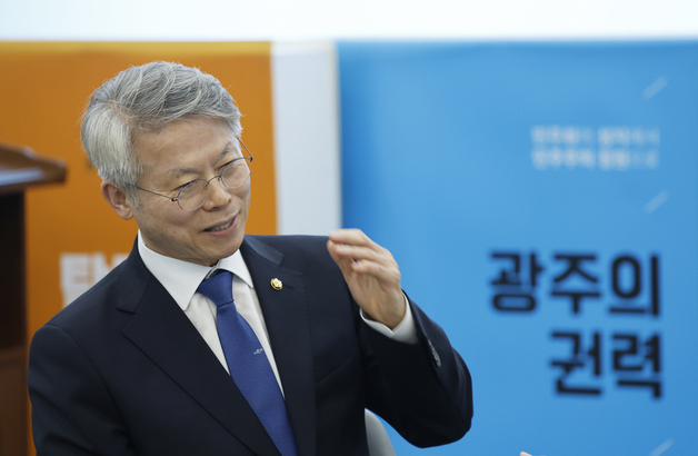 민형배 측 "SNS·오픈채팅방 '악의적 허위 사실 유포' 고발"