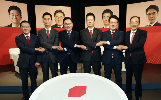 국힘 대구시장 후보 첫 토론회…공약 경쟁 속 민주당 김부겸 '견제구'