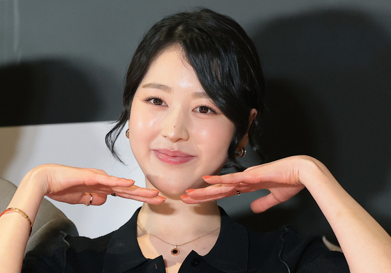 장다아, 예쁜 미소에 장원영이 보이네