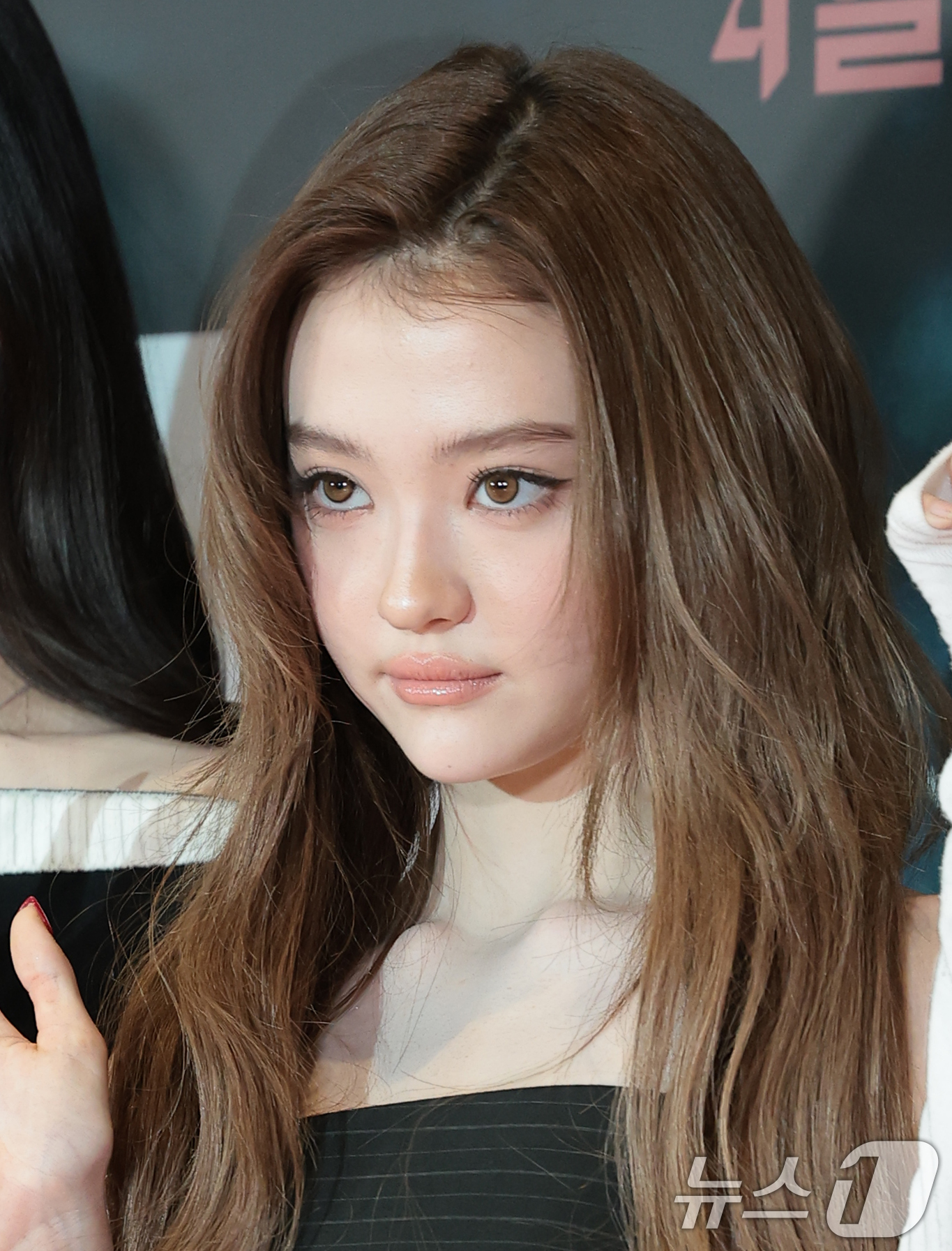 (서울=뉴스1) 권현진 기자 = 미야오 엘라가 30일 서울 송파구 롯데시네마 월드타워점에서 열린 영화 ‘살목지’(감독 이상민) VIP 시사회에 참석해 포즈를 취하고 있다.‘살목지’ …