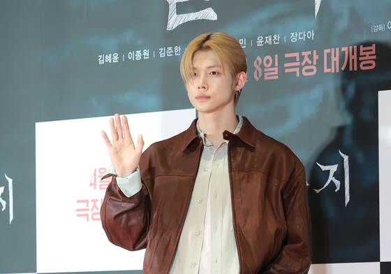 '살목지' VIP 시사회 찾은 TXT 연준