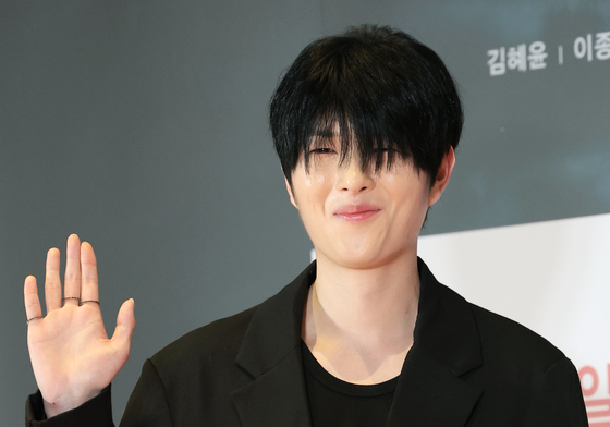 '살목지 VIP 시사회 찾은 무속인 박이율