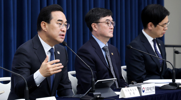 박홍근 "중동전쟁 위기 극복 위해 26.2조 추경…성장률 0.2%p 제고"