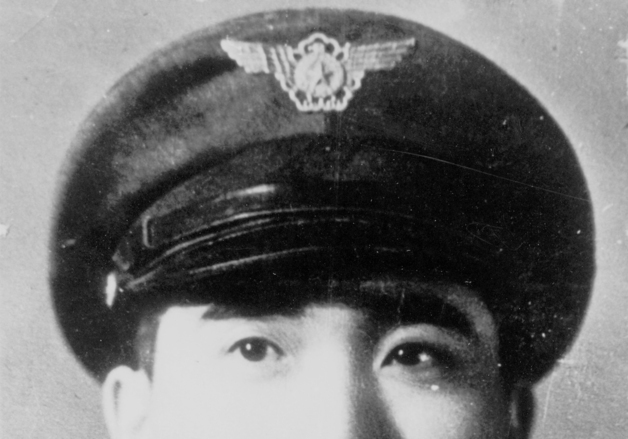 '4월의 6·25전쟁영웅'에 김현일 대위·제임스 파워 칸 영국 중령