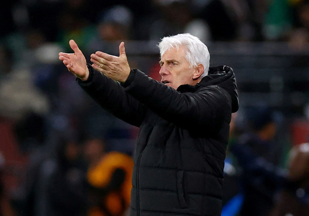 '홍명보호 상대' 남아공 감독 "많이 알려지지 않아 유리하게 작용할 것"