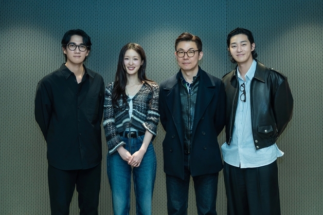 박서준x엄태구 누아르로 만난다…'내가 죄인이오' 주인공