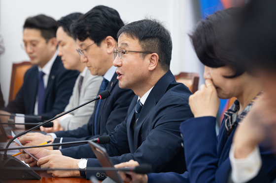 모두 발언하는 한병도 원내대표