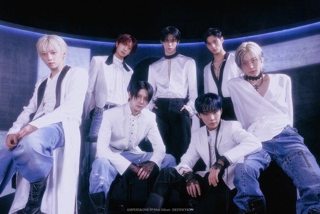 '컴백' 앰퍼샌드원, '데피니션' 콘셉트 포토 공개…빛나는 '케미'