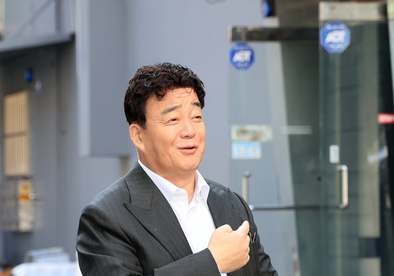 백종원 더본코리아 대표, 정기 주주총회 참석