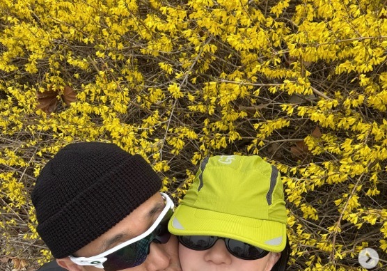 개리, 아내와 볼 맞대고 '입술 쭉'…다정한 잉꼬부부 [N샷]