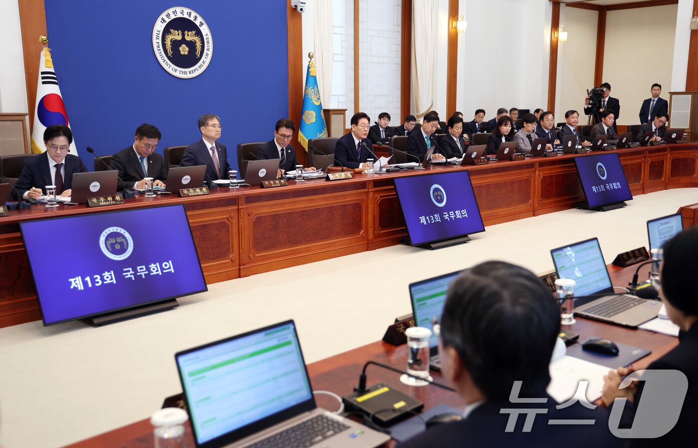 본문 이미지 - 이재명 대통령이 31일 청와대에서 열린 국무회의에서 발언하고 있다. (청와대통신사진기자단) 2026.3.31 ⓒ 뉴스1 허경 기자