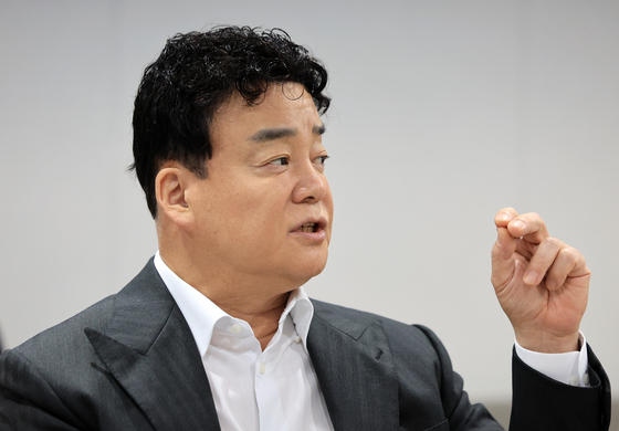 더본코리아, 해외 진출 기대감에 17% 급등[핫종목]