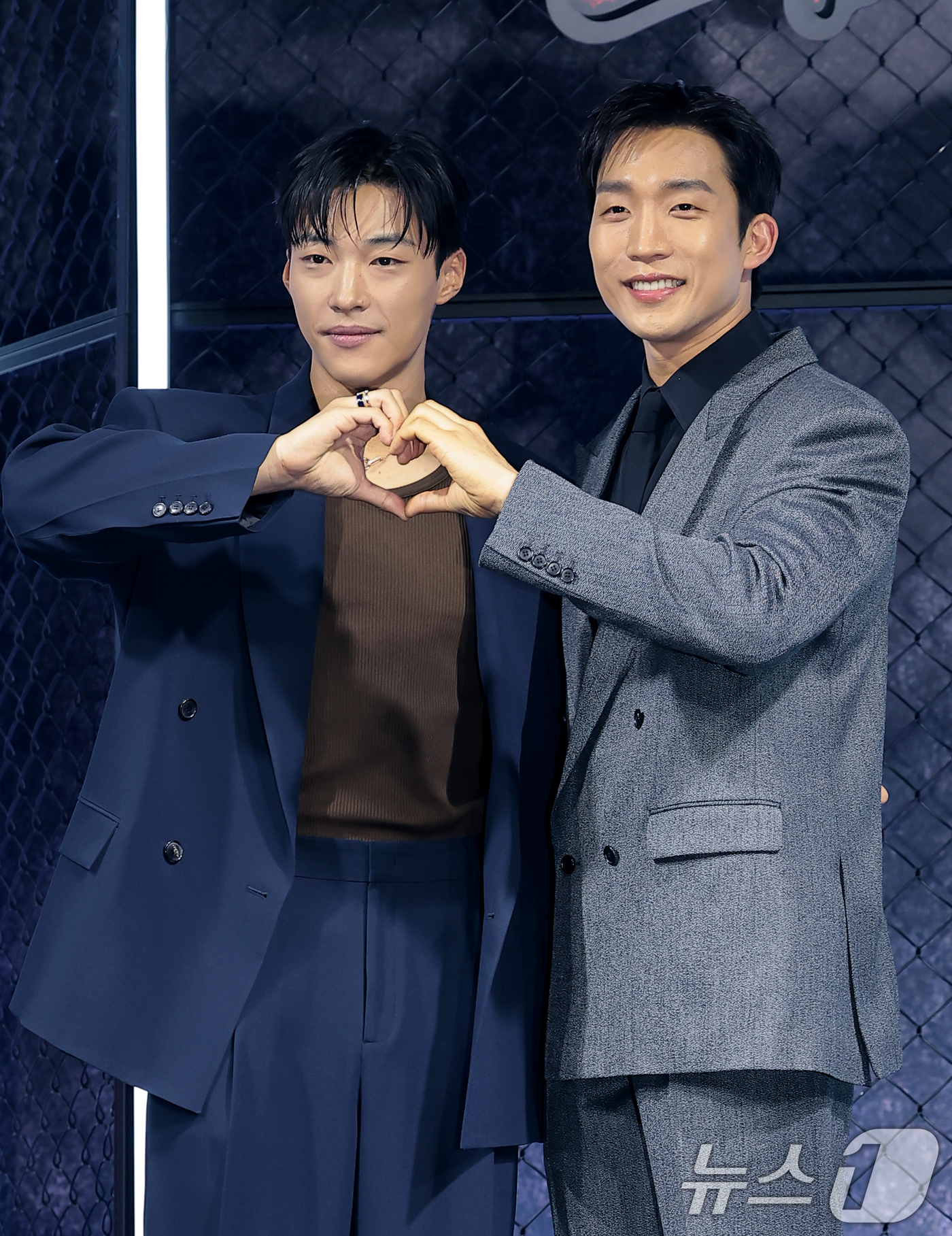 (서울=뉴스1) 권현진 기자 = 배우 우도한과 이상이(오른쪽)가 31일 오전 서울 중구 앰배서더 서울 풀만 호텔에서 열린 ‘사냥개들’ 시즌 2(극본 김주환/연출 김주환) 제작발표회 …