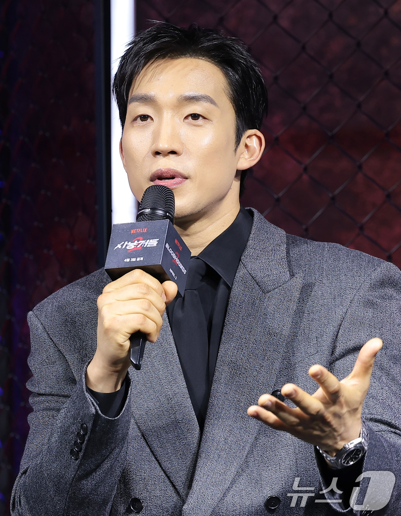 (서울=뉴스1) 권현진 기자 = 배우 이상이가 31일 오전 서울 중구 앰배서더 서울 풀만 호텔에서 열린 ‘사냥개들’ 시즌 2(극본 김주환/연출 김주환) 제작발표회에서 인사말을 하고 …