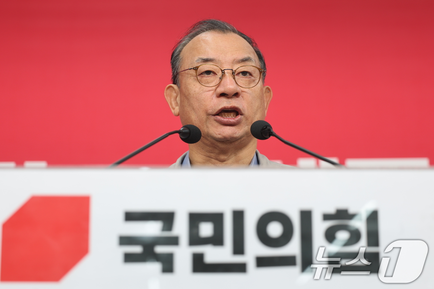 (서울=뉴스1) 이승배 기자 = 이정현 국민의힘 공천관리위원장이 31일 서울 여의도 중앙당사에서 사퇴 기자회견을 하고 있다. 2026.3.31/뉴스1