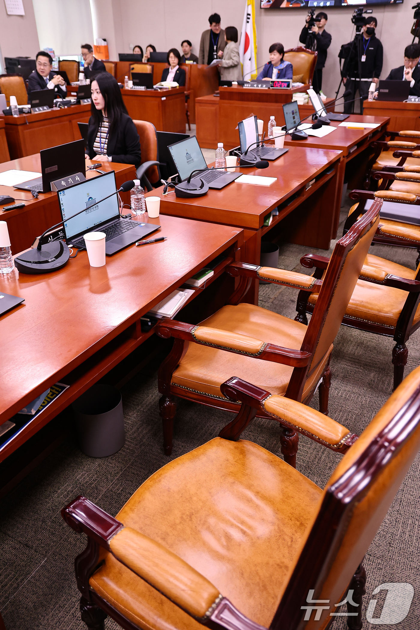 (서울=뉴스1) 김도우 기자 = 31일 서울 여의도 국회에서 열린 제433회 국회(임시회) 윤석열 정권 정치검찰 조작기소 의혹 사건 진상규명 국정조사특별위원회 회의에서 국민의힘 의 …