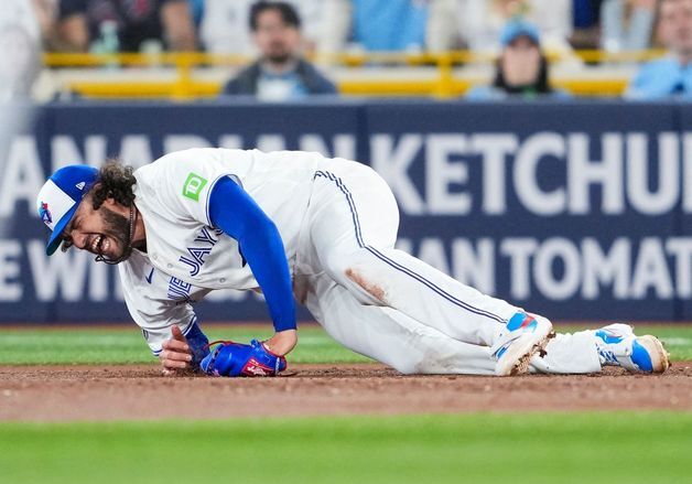 '불의의 부상' 폰세, MRI 검사 받는다…검진 결과에 촉각(종합)