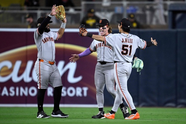 '6번타자' 이정후, 샌디에이고전 1볼넷 1득점…팀 개막 첫 승 기여