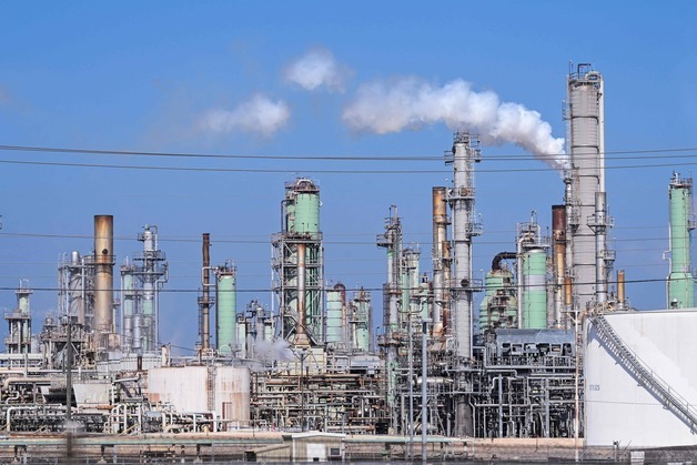 "호르무즈 봉쇄 여파…中, 미국산 에너지 수입 재개 준비"