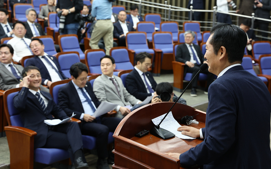 모두 발언하는 정청래 대표