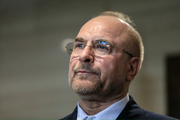 "트럼프가 띄우면 숏치세요"…이란 실세 갈리바프 팔로워 50만