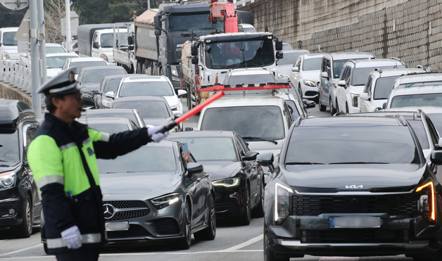 멈춰버린 대전 도로