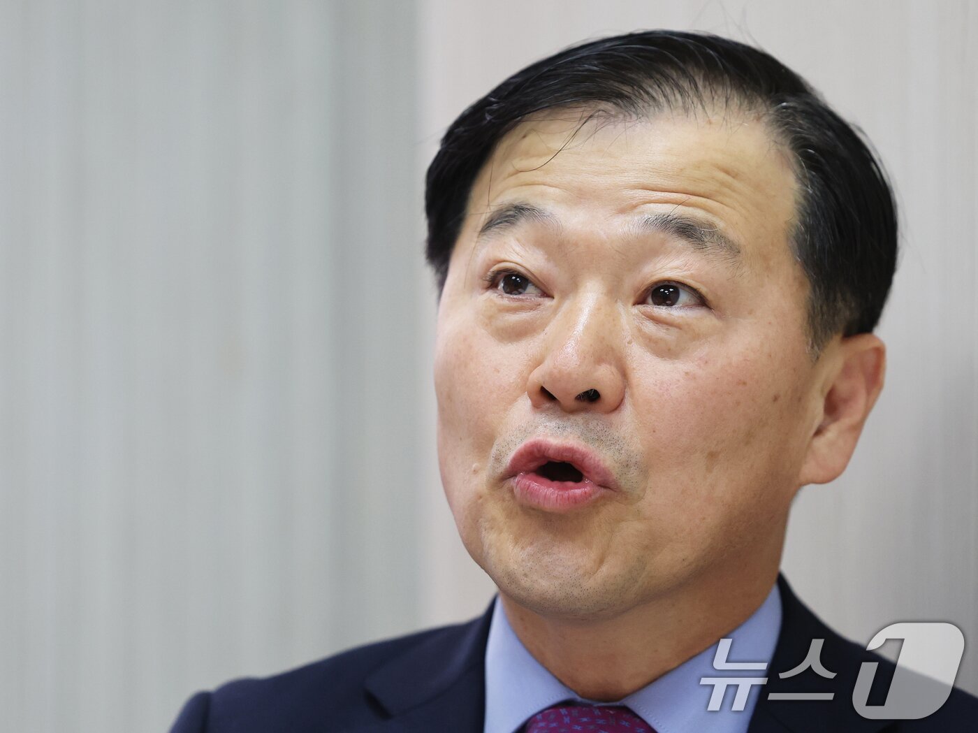 본문 이미지 - 이형훈 보건복지부 제2차관은 "그동안 분만 중 발생한 사고만 보상했던 불가항력 의료사고 보상제도의 범위를 '대통령령으로 정하는 고위험 필수의료행위'까지 확대함으로써 '불가항력적인 의료사고에 대한 국가의 책임을 강화한다'는 메시지를 현장에 전달할 것"이라고 말했다. ⓒ 뉴스1 오대일 기자