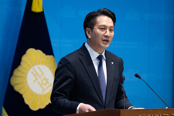 전용기 의원 '검찰 회유, 압박 정황 추가 녹취 공개 기자회견'