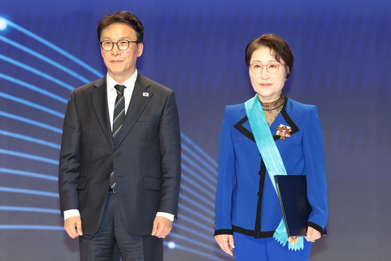 금탑산업훈장 수여받은 윤혜섭 다인정공 회장