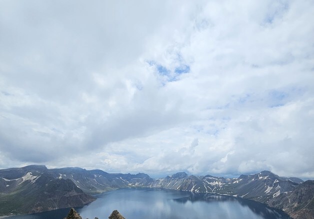 中, 백두산 4월 한달 무료입장…관광지 내 셔틀버스 등은 제외