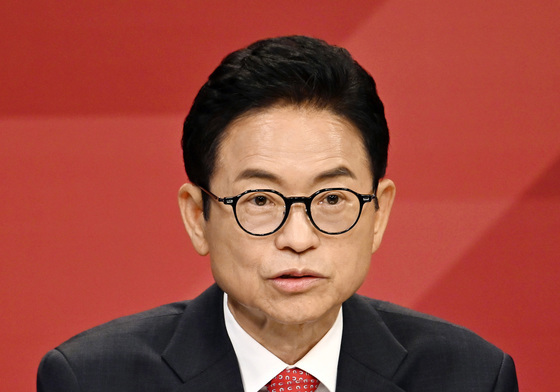 '국힘 경북도지사 경선 후보 토론회' 발언하는 이철우