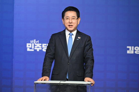 토론회 발언하는 김영록 후보