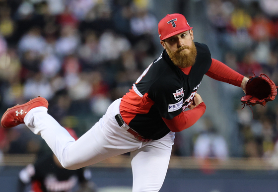 '올러 완봉 역투+김도영 연타석포' KIA, 롯데 잡고 5연패 탈출