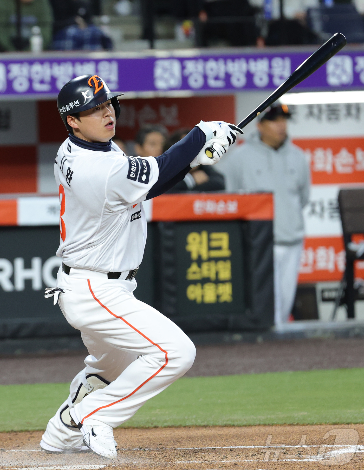 (대전=뉴스1) 김기남 기자 = 31일 대전 한화생명볼파크에서 열린 2026 신한 SOL KBO리그 KT 위즈와 한화 이글스의 경기에서 한화 노시환이 타격하고 있다. 2026.3. …