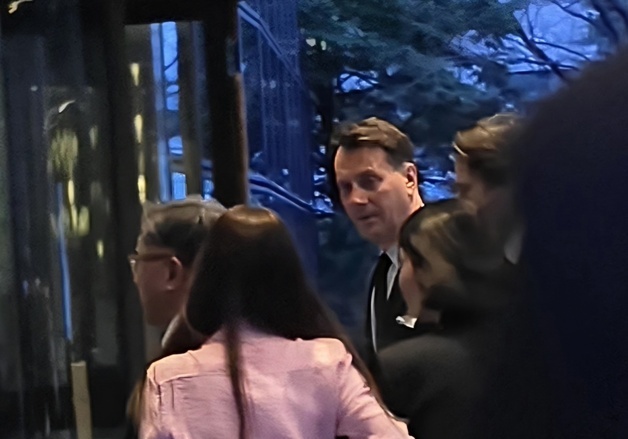 "에르메스 뒤마 회장 참석"…전 매장 휴점 후 '포럼 H 2026' 개최