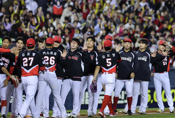 SSG·KT, 개막 3연승 신바람…LG·키움은 3연패 수렁(종합)