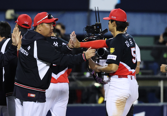 '시즌 첫 승' KIA 이범호 감독 "올러 완벽투+활발한 타격, 귀한 승리"